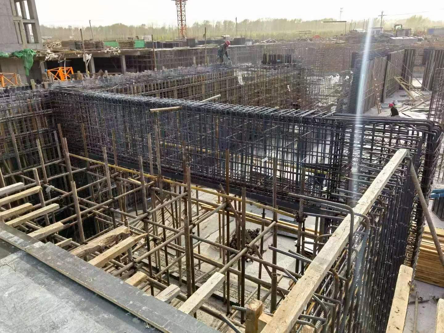 银川建筑基础筏板施工时混凝土有哪些常见问题?